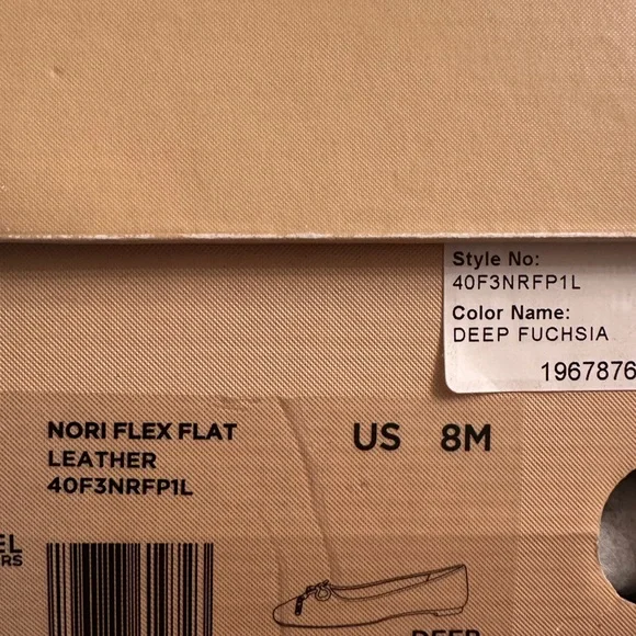 Michael Kors Nori Flex Flat Deep Fuchia 8M - Picture 3 of 5